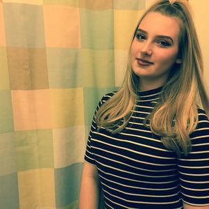 Meet your Posher, Crystal